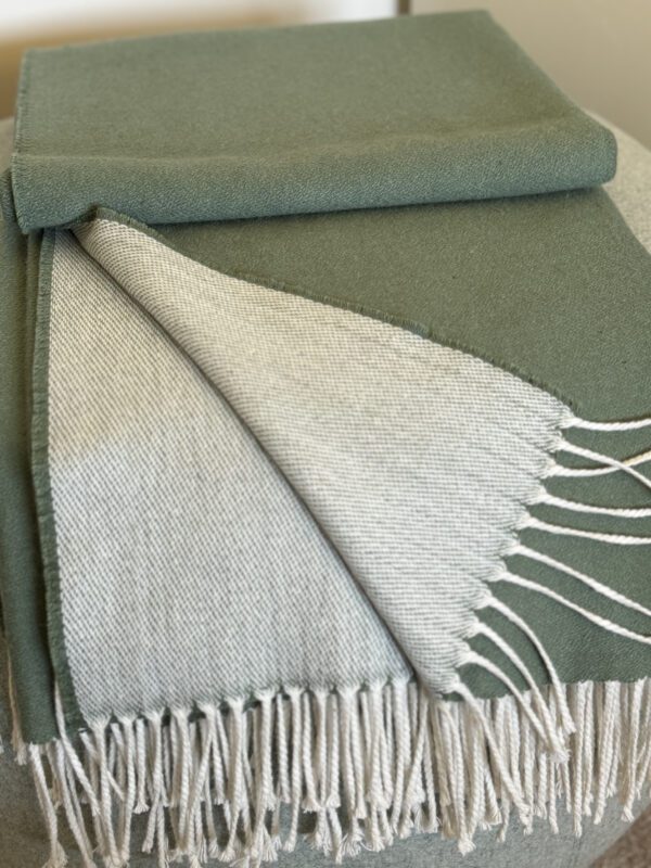 Alpaca Blanket - Image 3